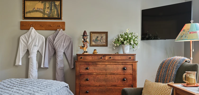 Experience the North Nest Suite at the Timbrook Guesthouse