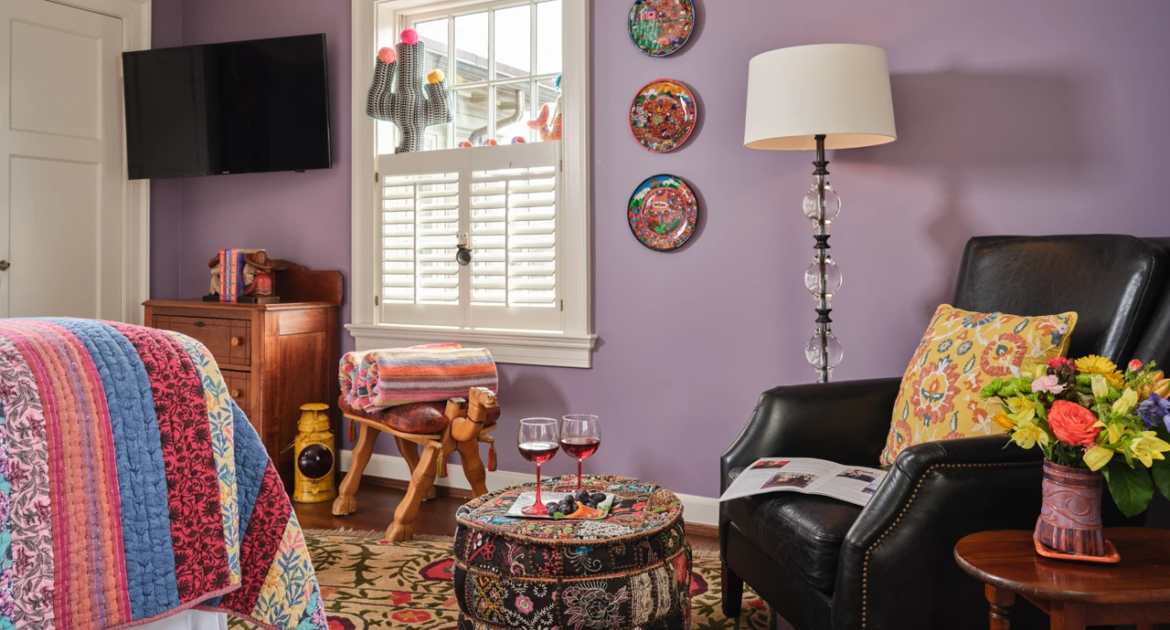 Experience the South Siesta Suite at the Timbrook Guesthouse