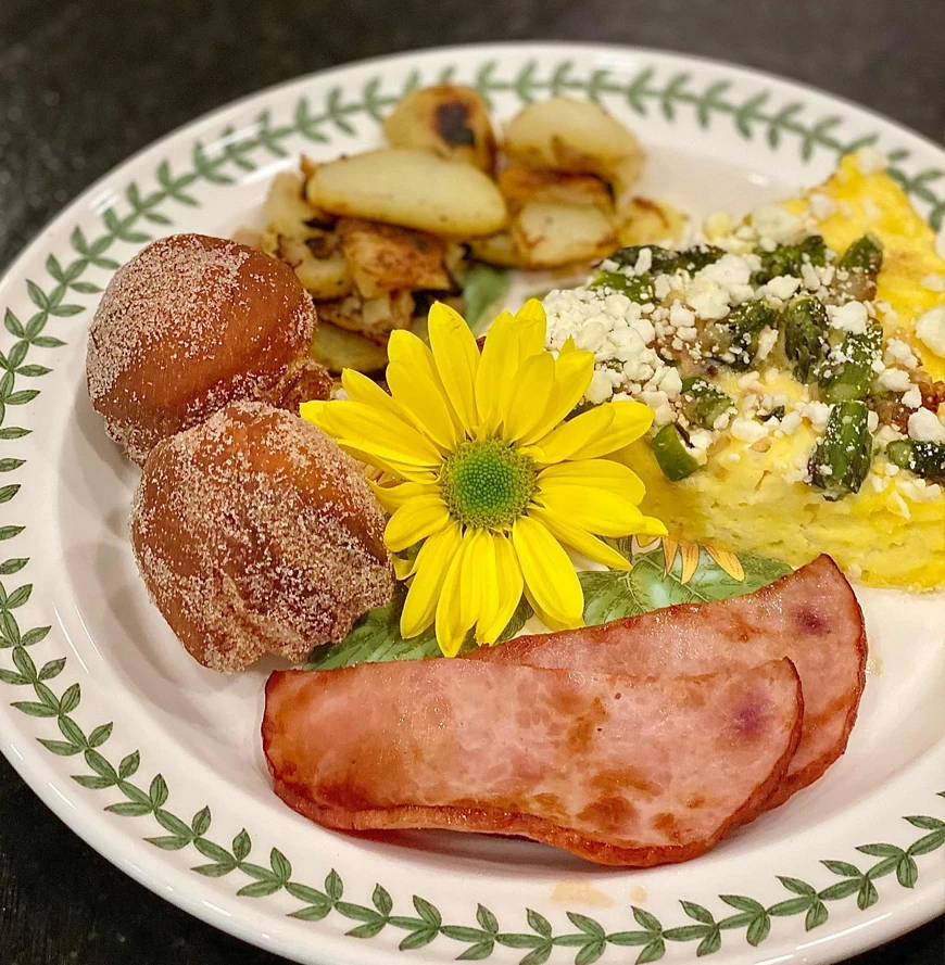 Signature Breakfasts at the Timbrook Guesthouse