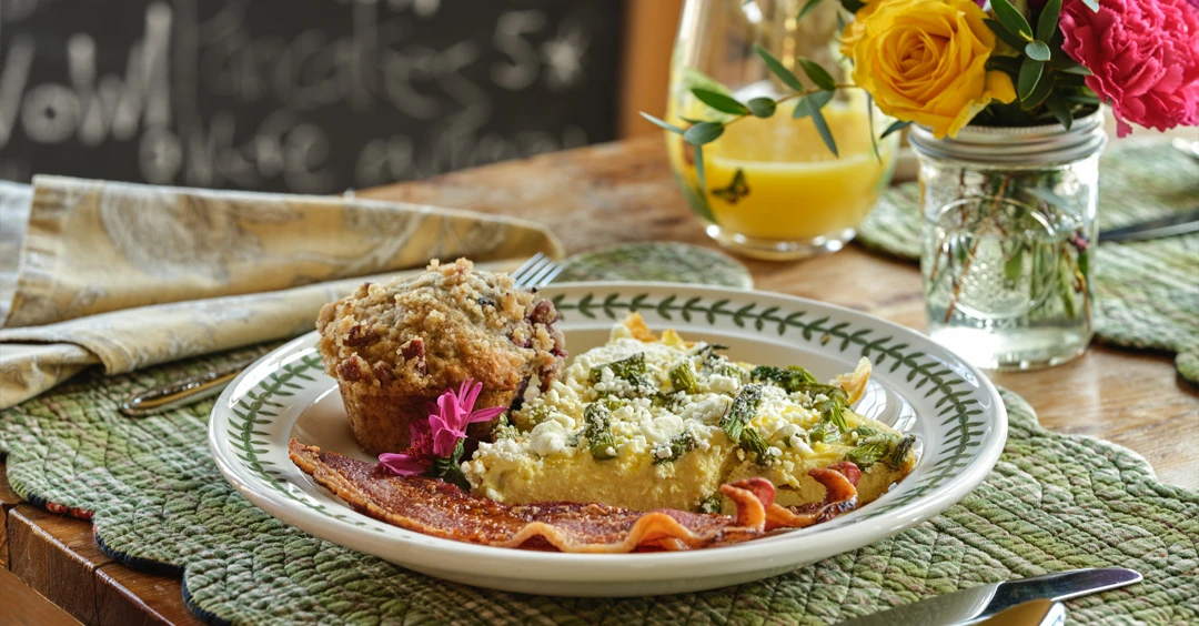 Best Indoor Hotel Amenities for Romantic Getaways