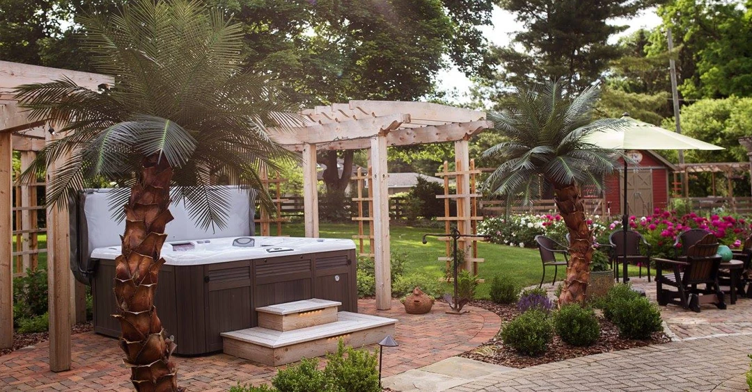 Best Outdoor Hotel Amenities For Romantic Getaways